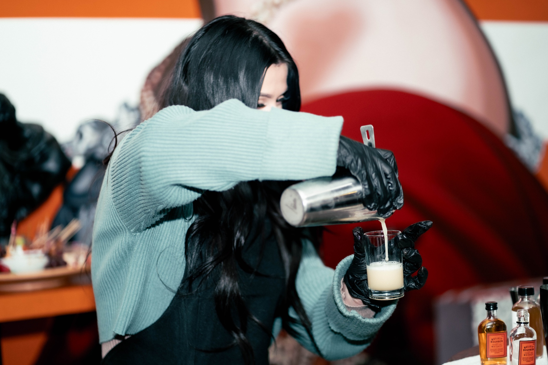 A moment from a Drinksbydez Mixology 101 experience